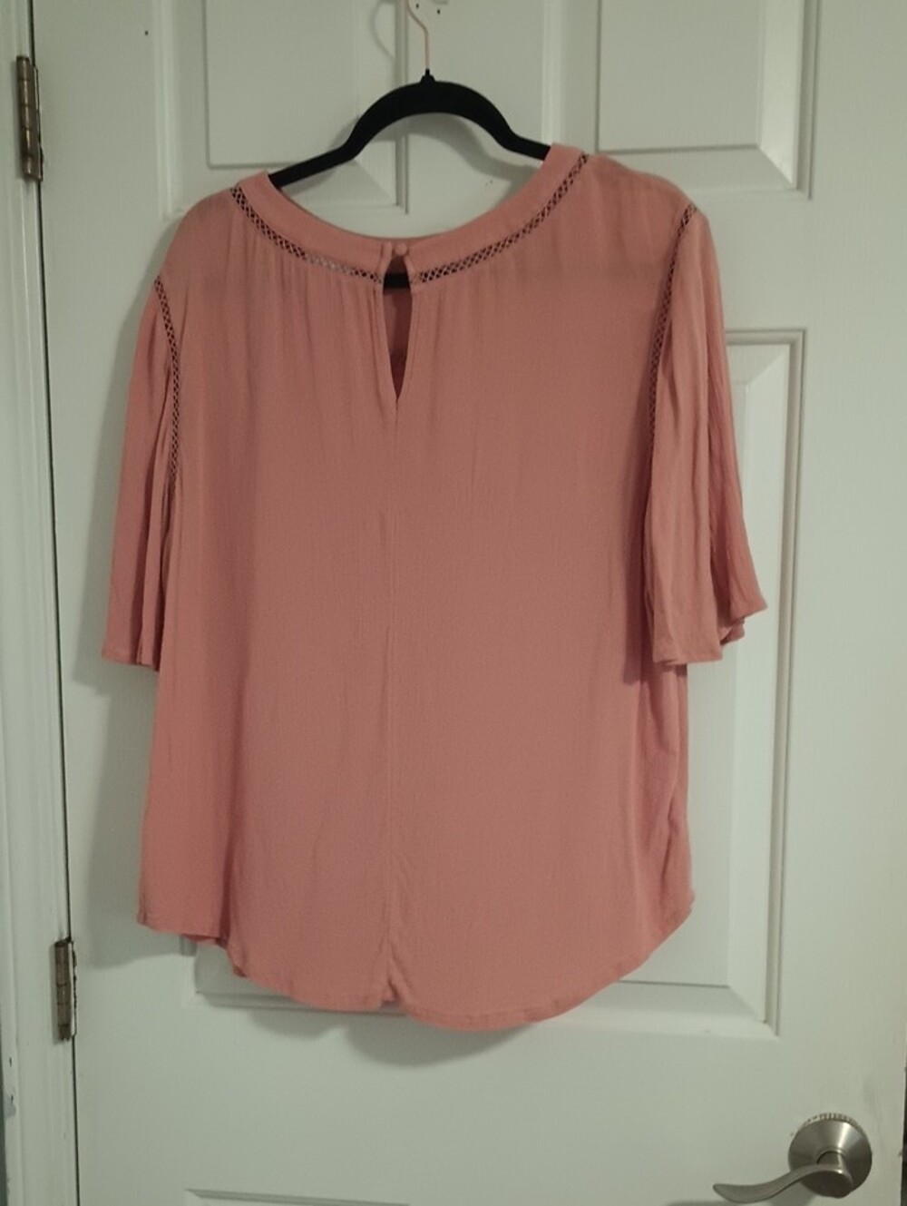 Ava & Viv Dusty Rose Crochet Yoke Short Sleeve Top - Picture 7 of 9